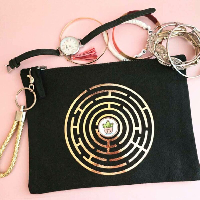 Pochette LABYRINTHE + pin's personnalisable